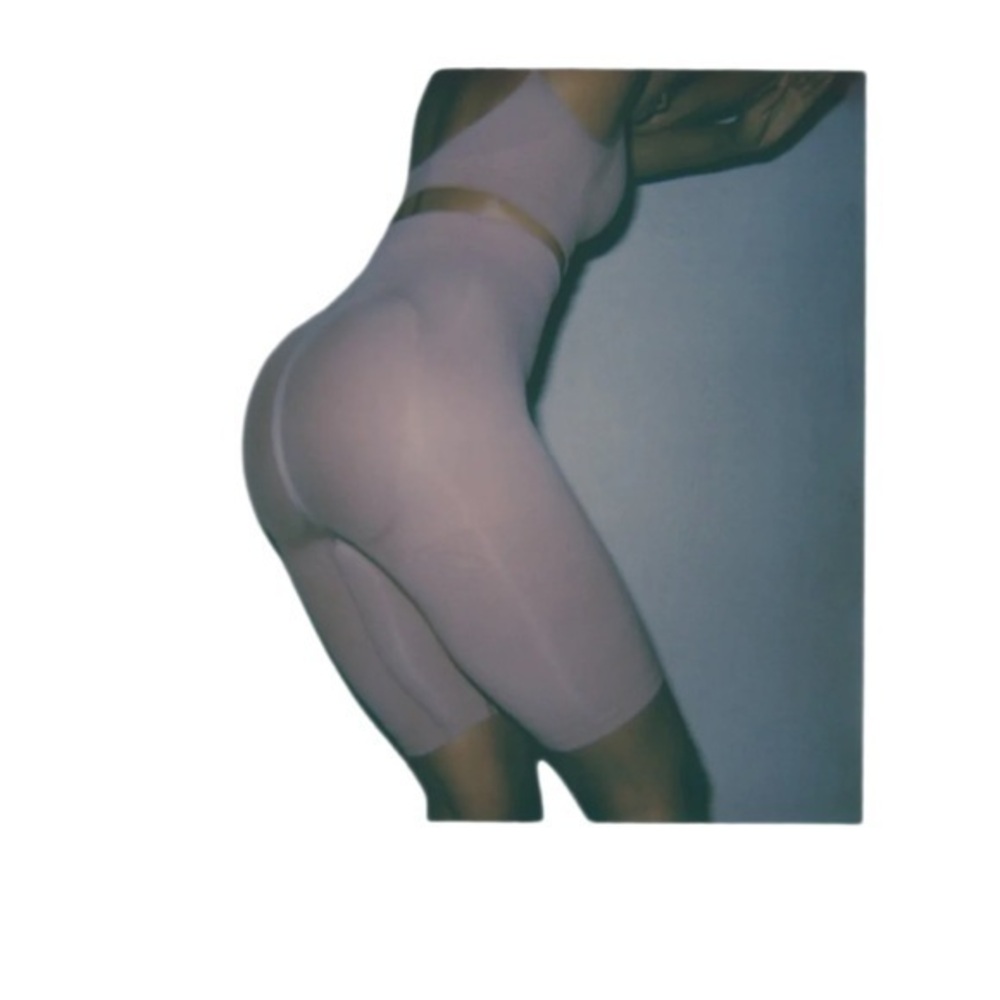 SKIMS Sculpting Short Above The Knee Seamless Shape Wear High Rise xxs/xs